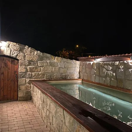 SG -SPA - chalupa ŠTIKOV - Podkrkonoší Casa de Férias *