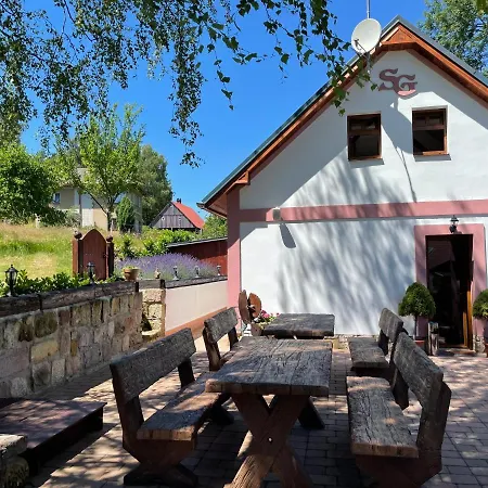 Dom wakacyjny Sg Stikov - Podkrkonosi - S Celorocnim Privatnim Wellness